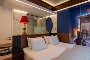 Отель !FEST Hotel Rynok Square