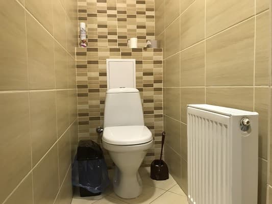 FOX Hostel 13