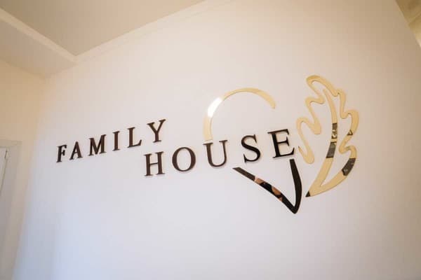 Family House 23