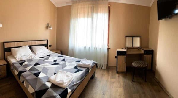 Forsage Hostel 4