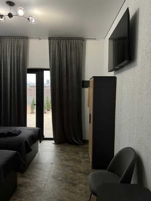 GEORGE PALACE 9