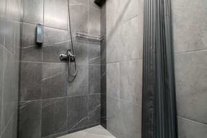 Хостел  GREEN HOUSE. Полулюкс двухместный VIP 10 5