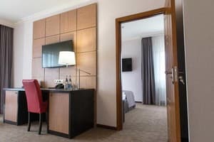 Отель GREEN PARK HOTEL&SPA. Люкс трехместный  3