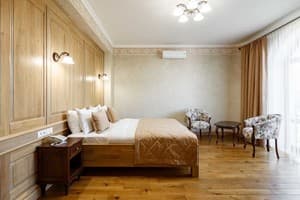 Отель Ганц. Делюкс двухместный з балконом 3