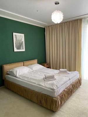 Garden Hall 10
