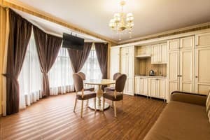 Гостинично-ресторанный комплекс Георг Парк. Коттедж 4-местный  1