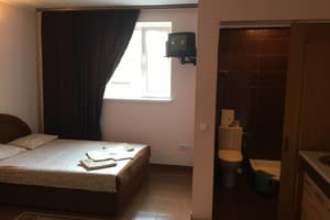 Gesthouse & Parking 2