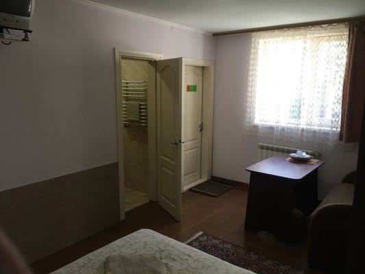 Gesthouse & Parking 11