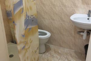 Gesthouse & Parking 12