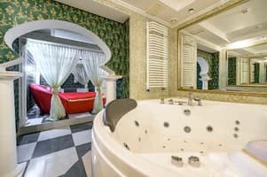 Отель Гостевой двор. Люкс двухместный восточная гостинная 6