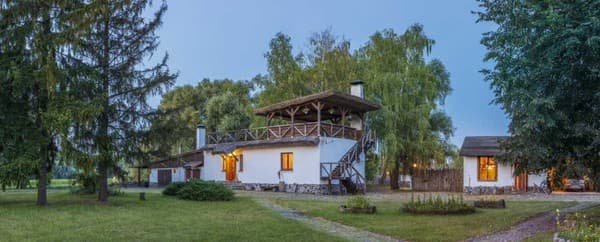 Гостиный двор на хуторе Крещатик 17