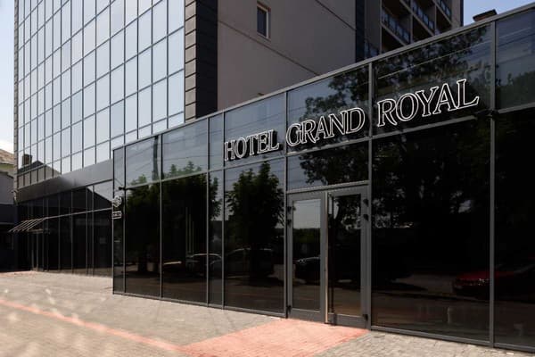 Отель Grand Royal