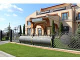Green villa 9
