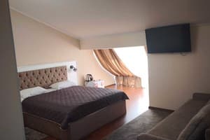 Отель Helen-Hotel. Улучшенный трехместный  3