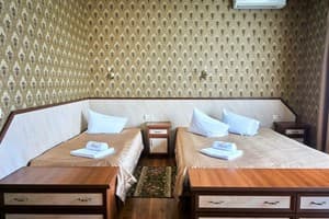 Отель Hermes Resort Hotel. Комфорт трехместный  2