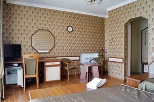 Отель Hermes Resort Hotel. Комфорт трехместный  3