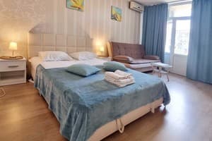 Квартира Home Hotel вул. Михайлівська, 2