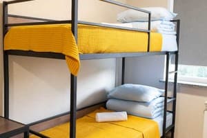 Отель Hostel+H. Место в общем 4-местном номере  2