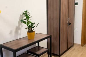 Отель Hostel+H. Место в общем 4-местном номере  3