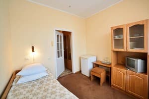 Санаторий Хрустальный Дворец. Улучшенный одноместный B1 (корпус 4) 1