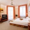 Отель Ирена. Полулюкс двухместный студио (Double Bed) 1
