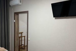 Отель Каприз. Стандарт 4-местный  9