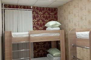 Хостел Комфорт. Место в мужском 6-местном номере  1