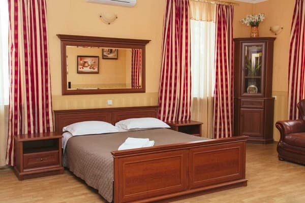 Корона 6