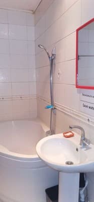 Kosher Hostel 12