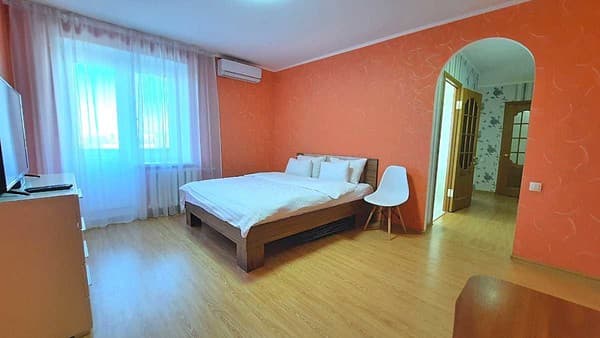 Красное и белое,Alex Apartments (бесконтактное заселение 24/7) 5