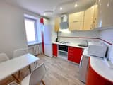 Красное и белое,Alex Apartments (бесконтактное заселение 24/7) 14