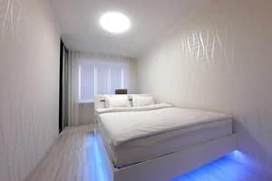 Квартира Красное и белое,Alex Apartments (бесконтактное заселение 24/7). Апартаменты 4-местный Красное и белое. Alex Apartments 2