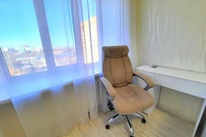 Квартира Красное и белое,Alex Apartments (бесконтактное заселение 24/7). Апартаменты 4-местный Красное и белое. Alex Apartments 4