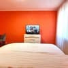 Квартира Красное и белое,Alex Apartments (бесконтактное заселение 24/7). Апартаменты 4-местный Красное и белое. Alex Apartments 10