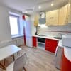 Квартира Красное и белое,Alex Apartments (бесконтактное заселение 24/7). Апартаменты 4-местный Красное и белое. Alex Apartments 11