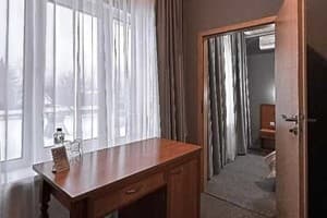 Отель Krop city hotel Zirka. Семейный 4-местный  5