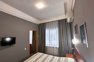 Отель Krop city hotel Zirka. Семейный 4-местный  1