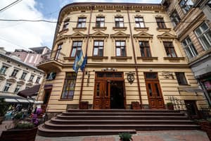 Отель Kryva Lypa (Крива Липа)