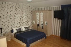 Леон + колыба 4