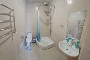 Частная усадьба Лидия. Апартаменты 5-местный Двухкомнатный с балконом 4