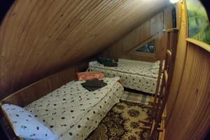 Частная усадьба Лисна хата. Место в общем трехместном номере  6
