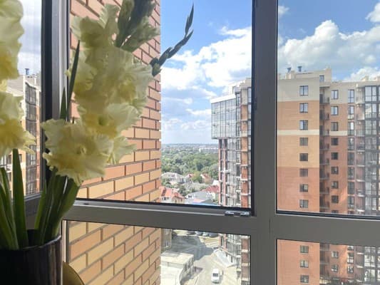 Lutsk CityStyle, Center, Yarovica 4