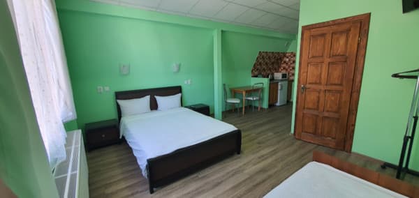 Luxor Inn & Suites 7
