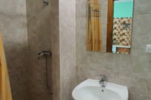 Готель Luxor Inn & Suites. Покращений двомісний з роздільними ліжками 9