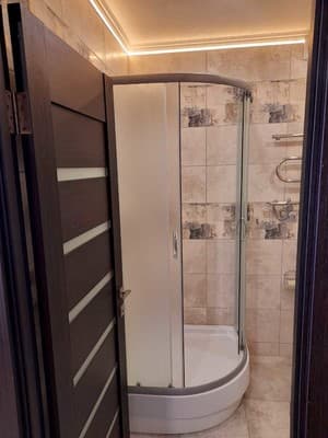 Luxury Apartments, ул. Михаила Мулика, возле авто и ж/д вокзала 11