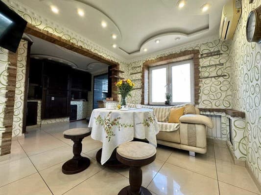 Люкс 2-ком. на ул. Казачья 1 4