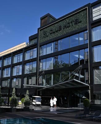 M1 Club Hotel 10