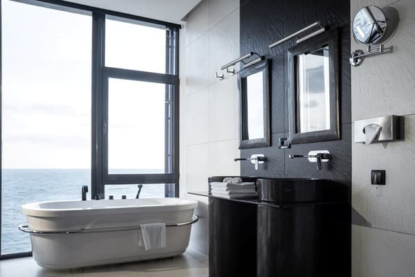 M1 Club Hotel 12