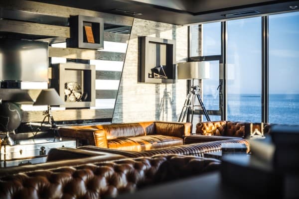 M1 Club Hotel 23