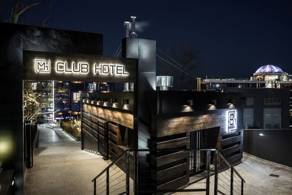 M1 Club Hotel 42